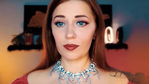 The divine Beverly online show from 27, 11, 2025