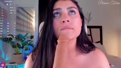 Snapshot of missbianca1 chatting on 25, 2, 2025 Bianca Torres online show from 25, 2, 2025