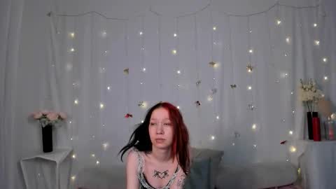 misscornelia online show from 17, 12, 2025