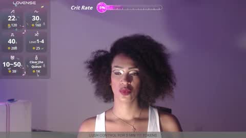 Snapshot of misscruzxz chatting on 30, 10, 2025 Donna di Diamanti online show from 30, 10, 2025