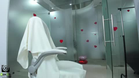 Miss Domina online show from 1, 4, 2026