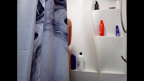 MissEeva online show from 29, 1, 2025