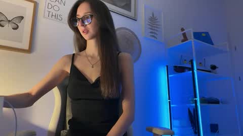 Snapshot of misslalii chatting on 24, 2, 2026 misslalii online show from 24, 2, 2026