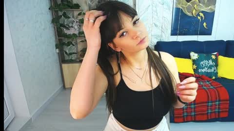 Snapshot of misslauraslim chatting on 25, 1, 2025 MissLaura online show from 25, 1, 2025