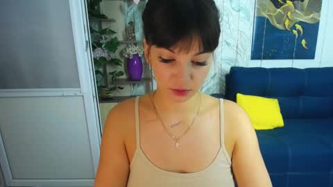 Snapshot of misslauraslim chatting on 12, 10, 2025 MissLaura online show from 12, 10, 2025