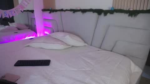 Miss Loise online show from 6, 4, 2026