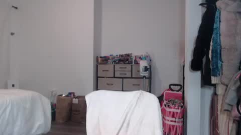 kourtn3ylov3  twitter online show from 28, 3, 2026