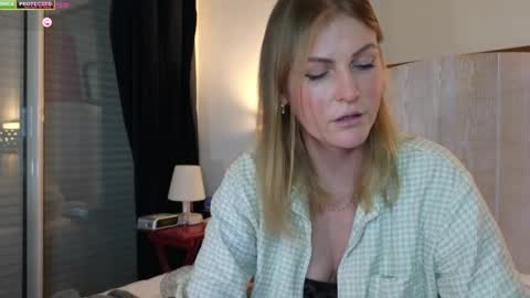 Misslucci online show from 23, 2, 2025