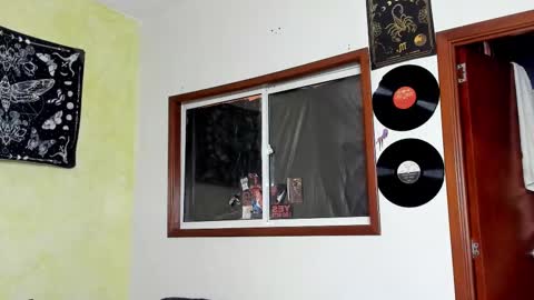 Miss Luna online show from 25, 2, 2025