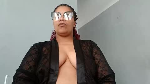 Snapshot of misslustxxx chatting on 10, 9, 2025 misslustxxx online show from 10, 9, 2025