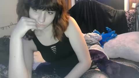 Snapshot of missmacabre666 chatting on 22, 5, 2026 missmacabre666 online show from 22, 5, 2026