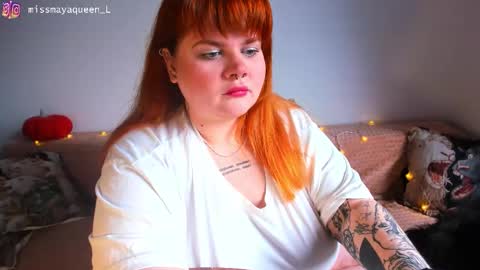 Snapshot of missmayaqueen chatting on 18, 11, 2025 Maya online show from 18, 11, 2025