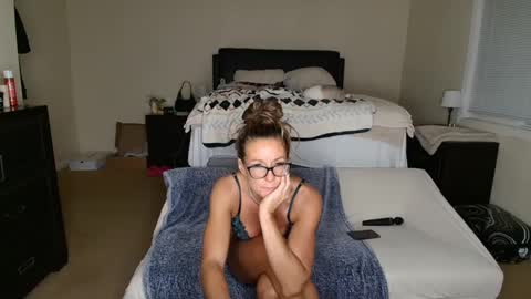 Snapshot of missmelisateaches chatting on 14, 12, 2024 melissa online show from 14, 12, 2024