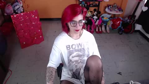 Miss Mia online show from 1, 3, 2025