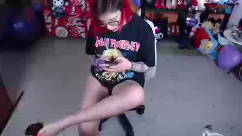 Miss Mia online show from 12, 9, 2025