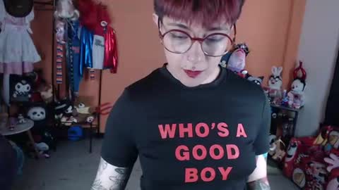 Miss Mia online show from 22, 7, 2026