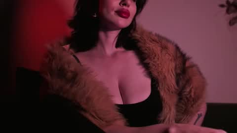 Snapshot of missmirandagd chatting on 10, 11, 2025 online show from 10, 11, 2025