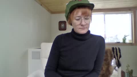 Snapshot of missmoonmagic13 chatting on 12, 12, 2024 Maxxx online show from 12, 12, 2024