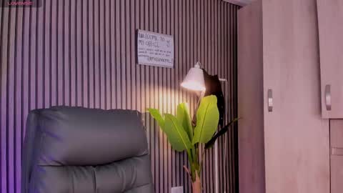 Snapshot of missnaomi_ chatting on 9, 9, 2025 Naomi online show from 9, 9, 2025