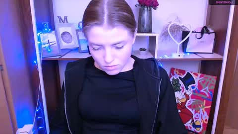 Snapshot of missoliviaa_ chatting on 13, 1, 2025 Olivia online show from 13, 1, 2025