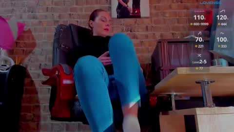 Miss Venus online show from 5, 3, 2025