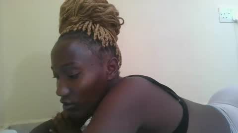 Snapshot of missprettygal chatting on 6, 3, 2025 pretty gal online show from 6, 3, 2025