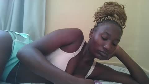 Snapshot of missprettygal chatting on 8, 3, 2025 pretty gal online show from 8, 3, 2025