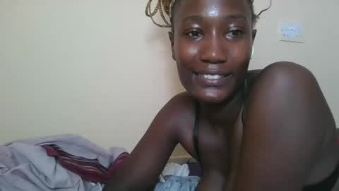 Snapshot of missprettygal chatting on 12, 3, 2025 pretty gal online show from 12, 3, 2025