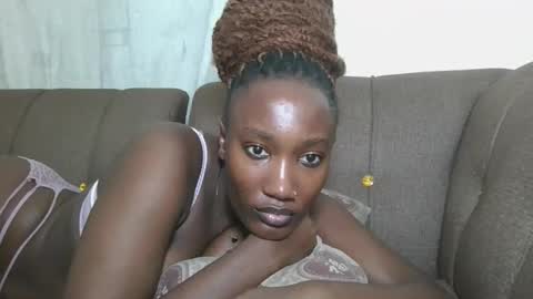 Snapshot of missprettygal chatting on 11, 9, 2025 pretty gal online show from 11, 9, 2025