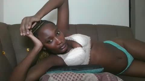 Snapshot of missprettygal chatting on 26, 9, 2025 pretty gal online show from 26, 9, 2025