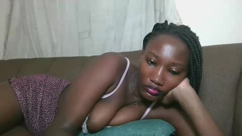 Snapshot of missprettygal chatting on 22, 10, 2025 pretty gal online show from 22, 10, 2025