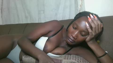 Snapshot of missprettygal chatting on 31, 10, 2025 pretty gal online show from 31, 10, 2025