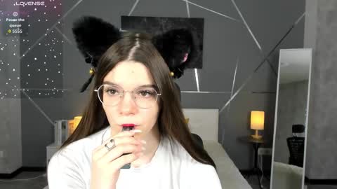 misss_evelyne online show from 6, 1, 2026