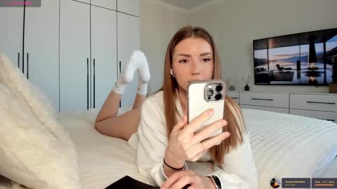 You can call me Pretty online show from 1, 11, 2025