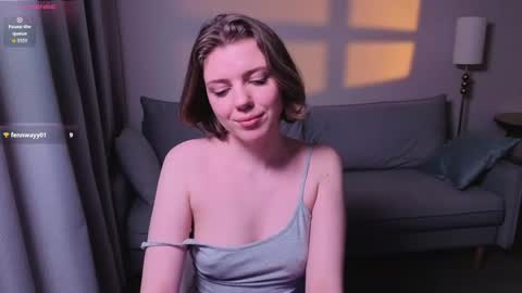Snapshot of missvikiki chatting on 9, 6, 2026 Polly online show from 9, 6, 2026