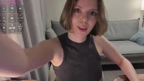 Snapshot of missvikiki chatting on 14, 6, 2026 Polly online show from 14, 6, 2026