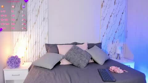 missvioleet online show from 23, 3, 2026