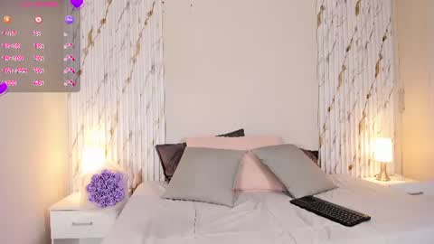 Snapshot of missvioleet chatting on 24, 7, 2026 missvioleet online show from 24, 7, 2026