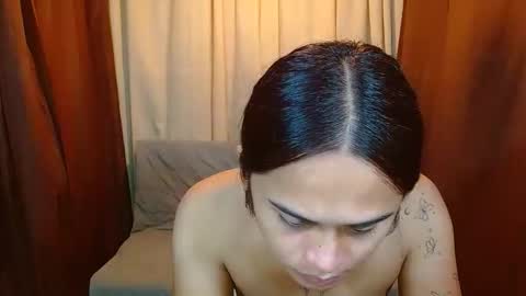 SweetViolet online show from 6, 10, 2025