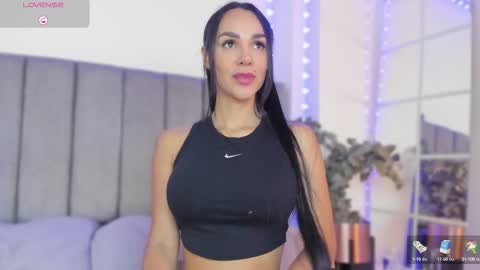 Snapshot of missvioleta_ chatting on 1, 10, 2025 Violetta online show from 1, 10, 2025