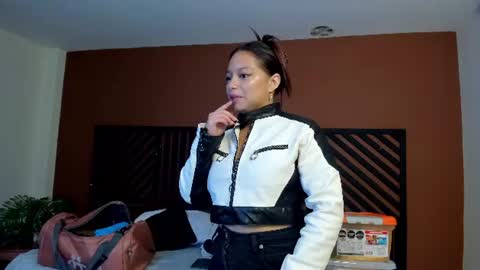Snapshot of missy_davis chatting on 11, 6, 2026 Miss online show from 11, 6, 2026