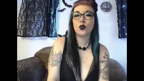 Snapshot of missy_dee chatting on 26, 2, 2025 Missy Dee online show from 26, 2, 2025