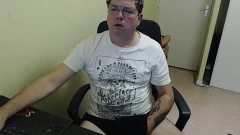 Snapshot of mistercoeur1 chatting on 9, 12, 2024 mistercoeur online show from 9, 12, 2024