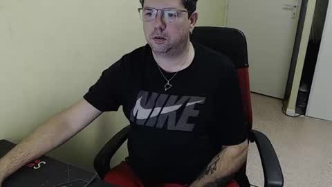 Snapshot of mistercoeur1 chatting on 14, 12, 2024 mistercoeur online show from 14, 12, 2024