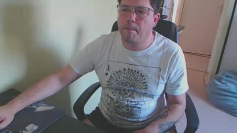 Snapshot of mistercoeur1 chatting on 19, 2, 2025 mistercoeur online show from 19, 2, 2025