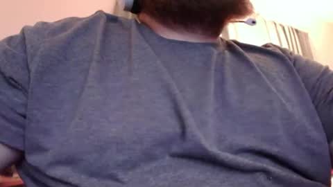 Snapshot of mistermac935 chatting on 11, 11, 2025 mistermac935 online show from 11, 11, 2025