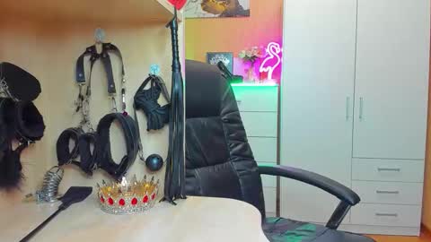 Mistress Kristi online show from 2, 10, 2025