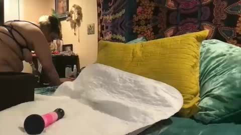 MistyVale online show from 5, 3, 2026