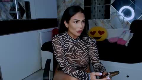 Snapshot of mistress_meryem chatting on 9, 9, 2025 mistress_meryem online show from 9, 9, 2025