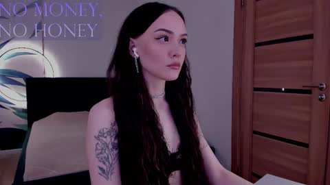 Snapshot of mistress_mialibra chatting on 15, 12, 2025 Mistress Mia online show from 15, 12, 2025